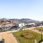 Vintage-chic In The Center, Chiado Lisboa