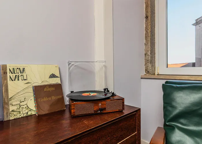 Vintage-chic In The Center, Chiado Lejlighed *