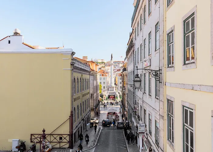 Vintage-chic In The Center, Chiado דירה